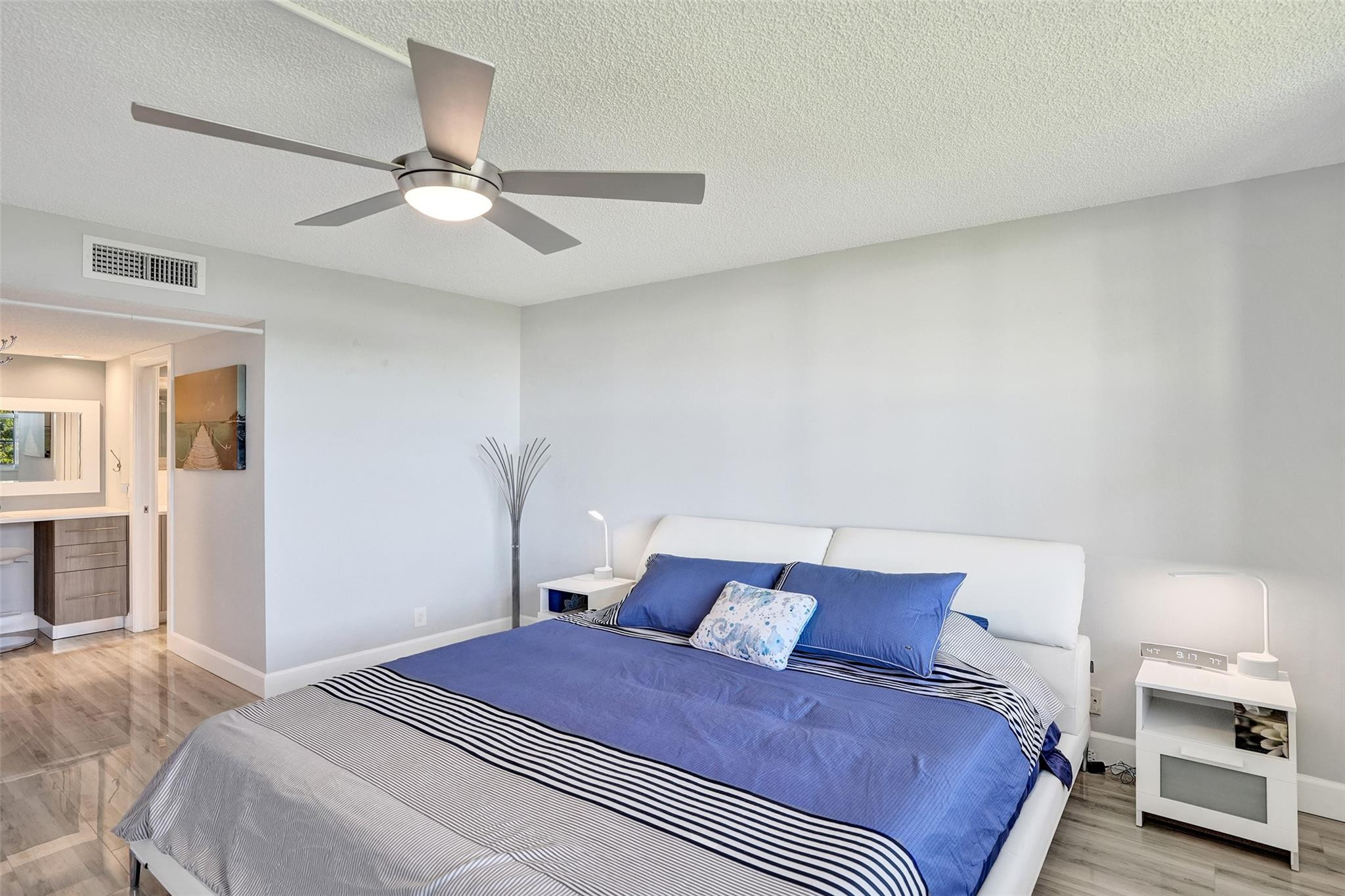 535 Oaks Dr 506