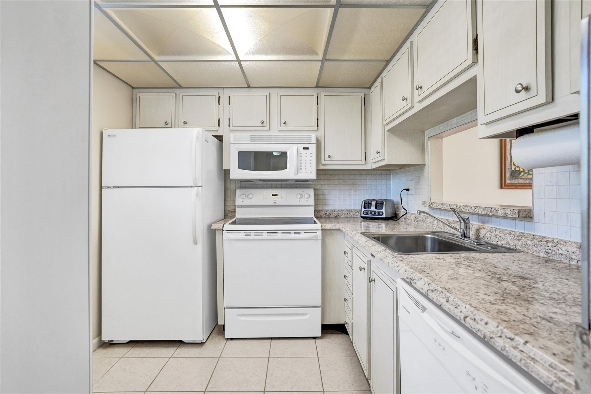 4700 NW 35th St 507