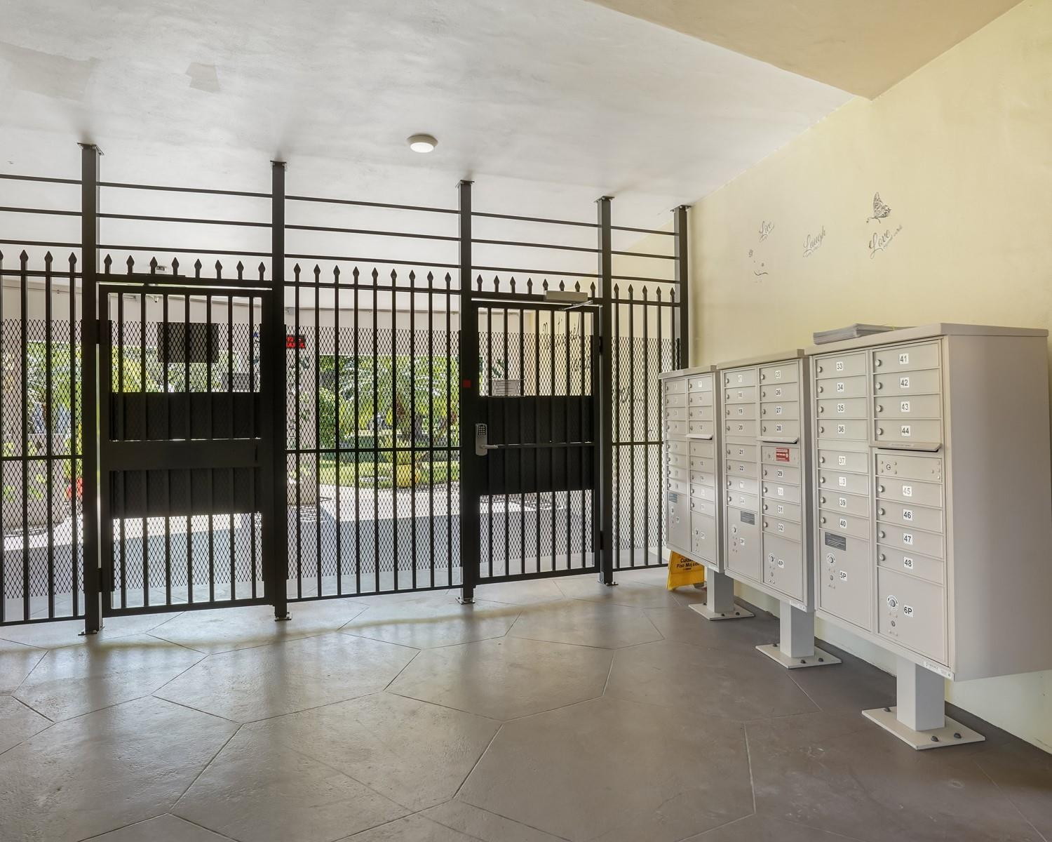 2334 S Cypress Bend Dr 302