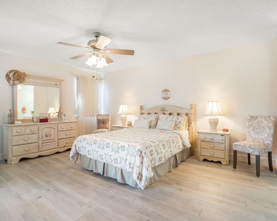 2334 S Cypress Bend Dr 302