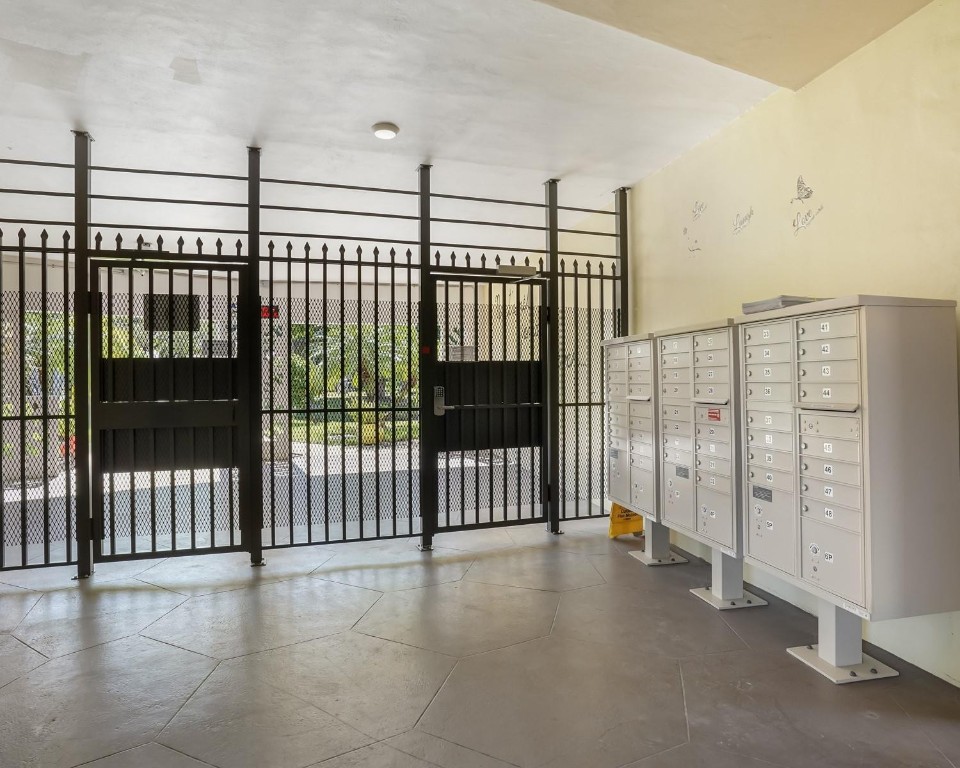 2334 S Cypress Bend Dr 302