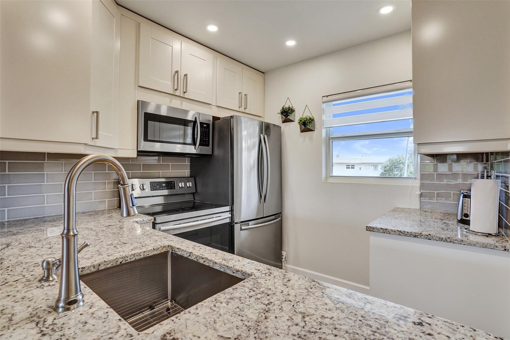 3405 NW 48th Ave 611