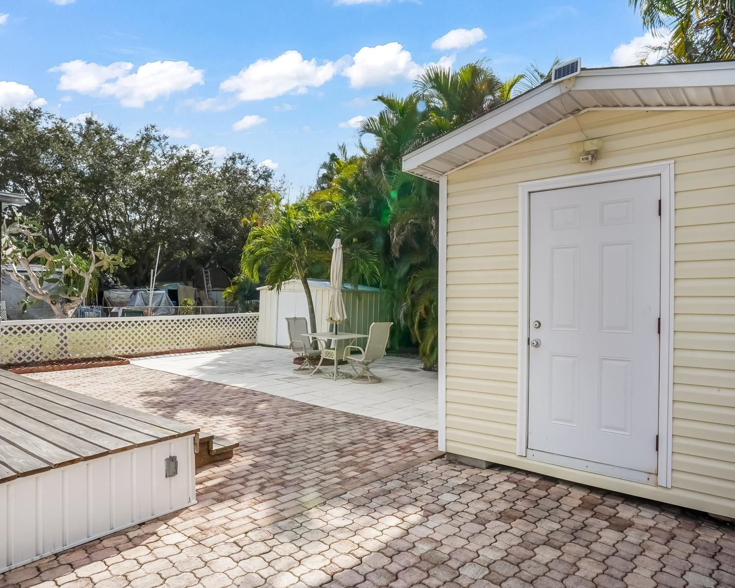 1911 SW 87th Ter