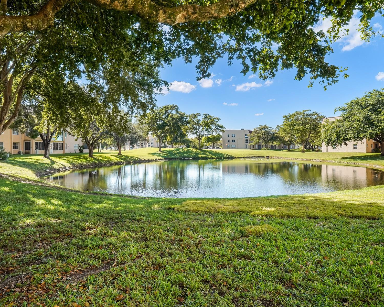 9281 Sunrise Lakes Blvd 101