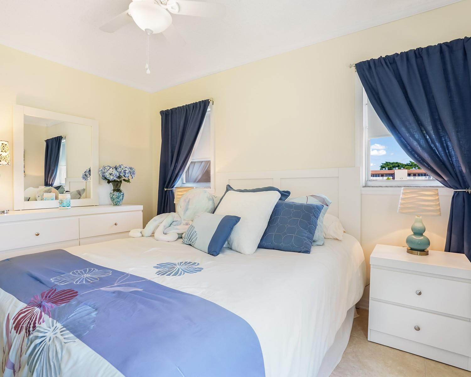 9281 Sunrise Lakes Blvd 101