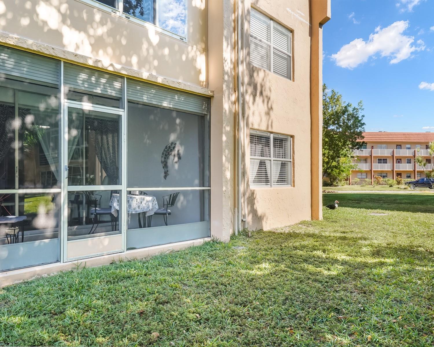 9281 Sunrise Lakes Blvd 101