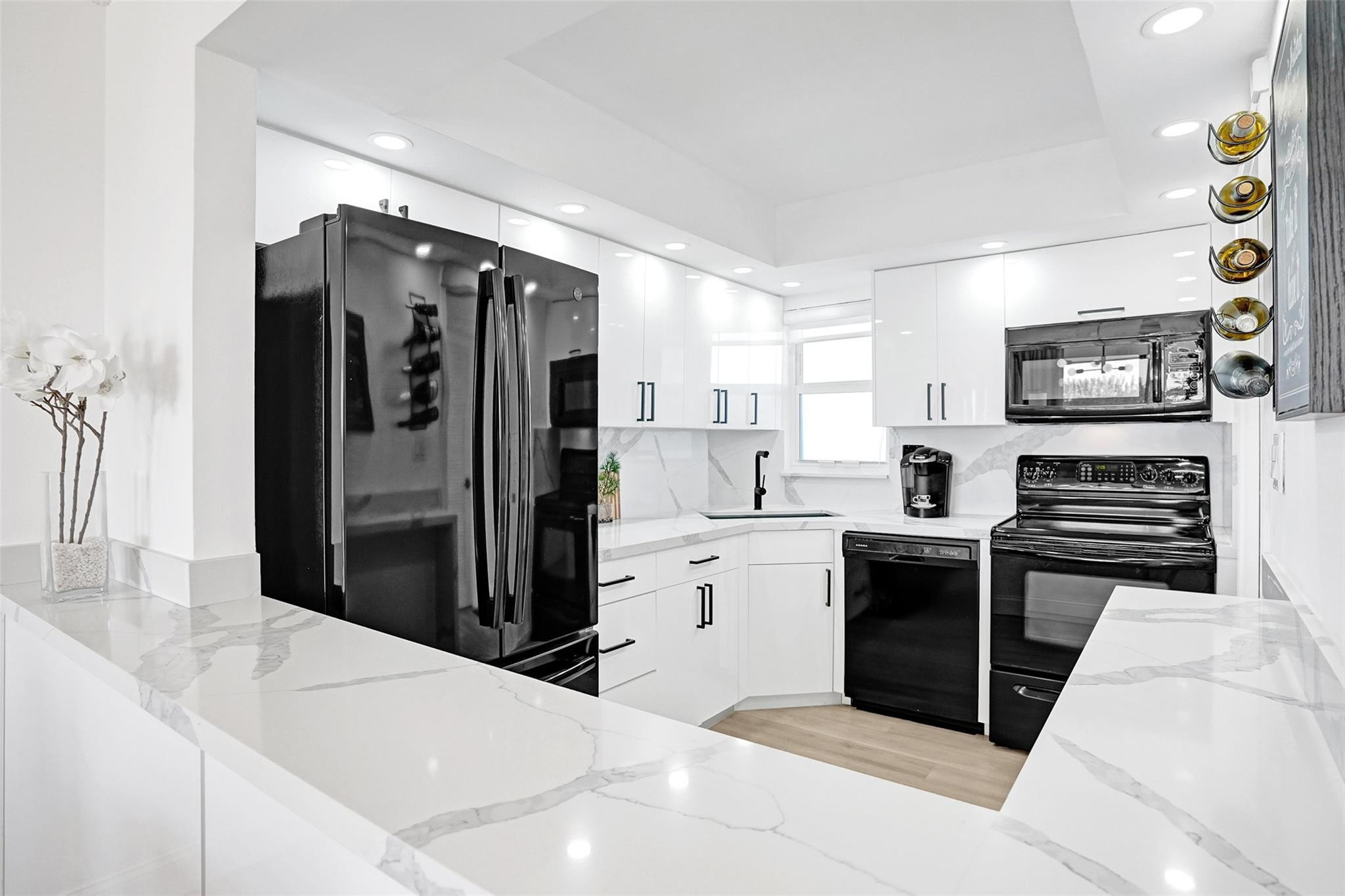 8900 Washington Blvd PH11