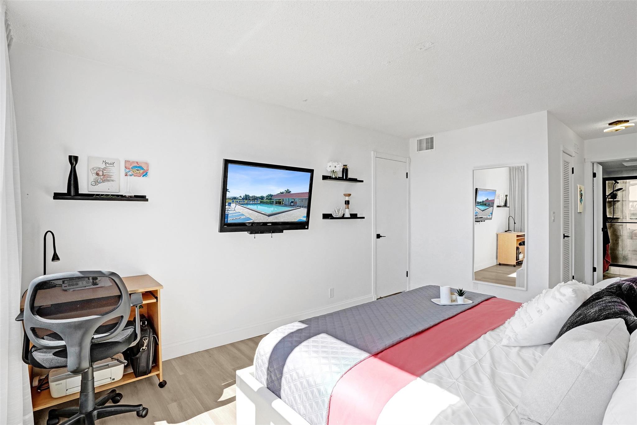 8900 Washington Blvd PH11