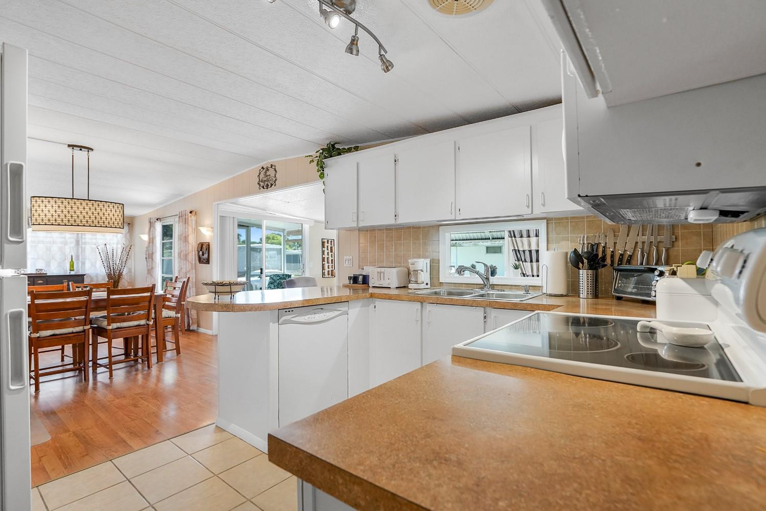 2001 SW 84th Ave