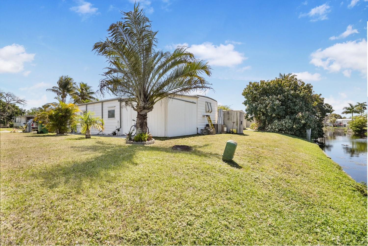 2001 SW 84th Ave