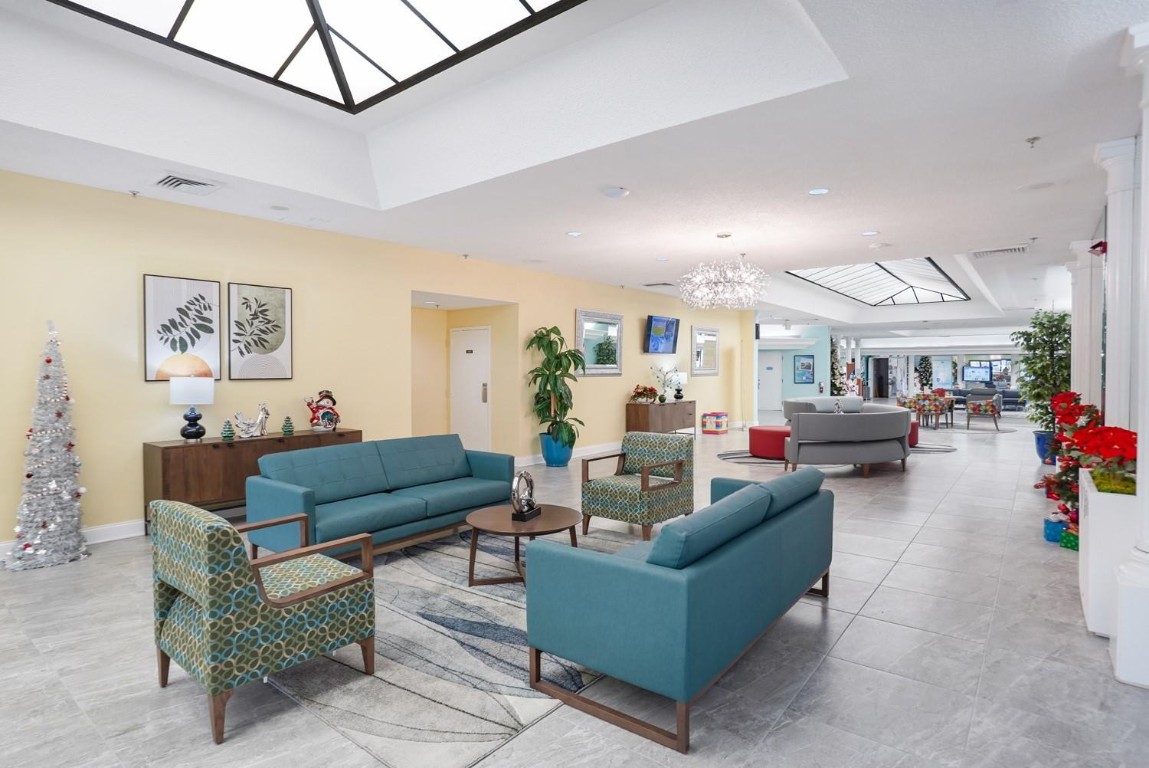 10467 Sunrise Lakes Blvd 210