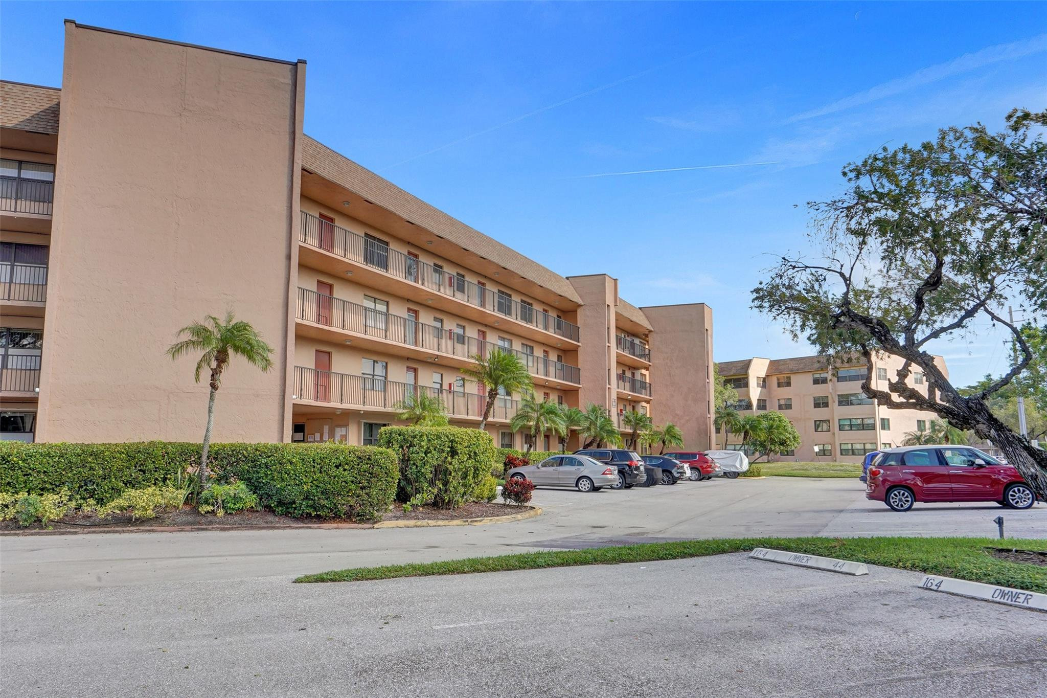 10467 Sunrise Lakes Blvd 210