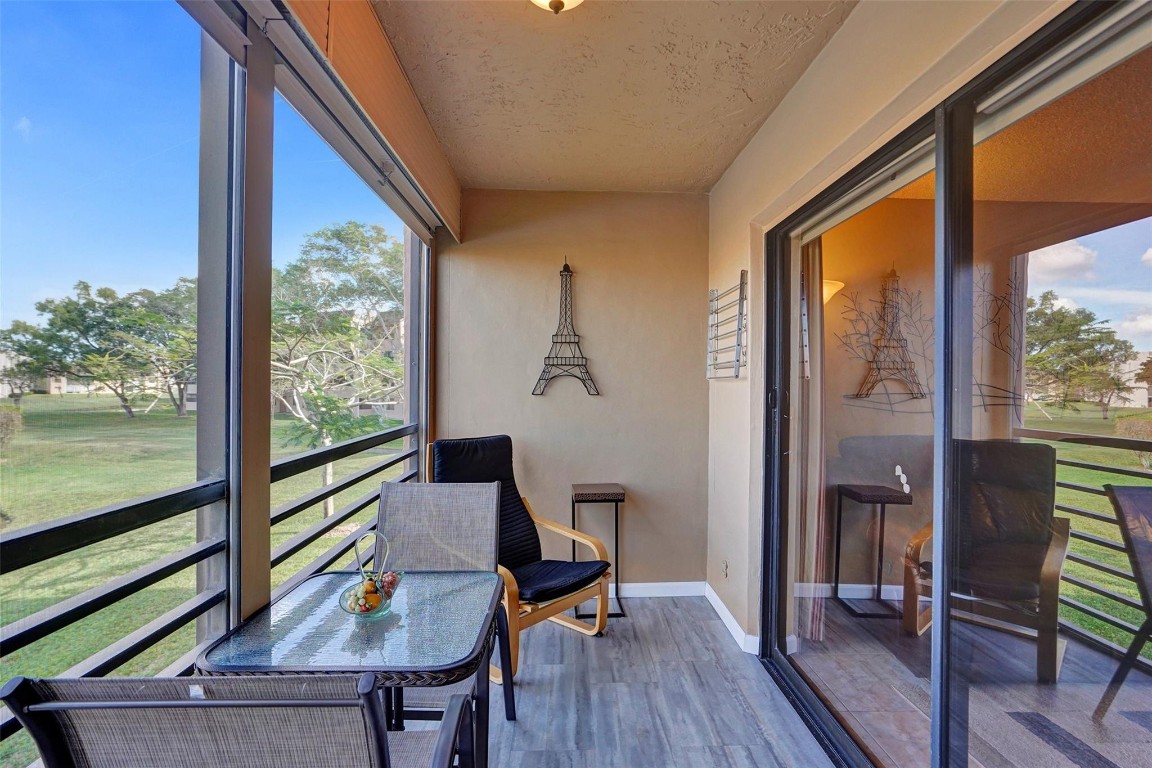 10467 Sunrise Lakes Blvd 210