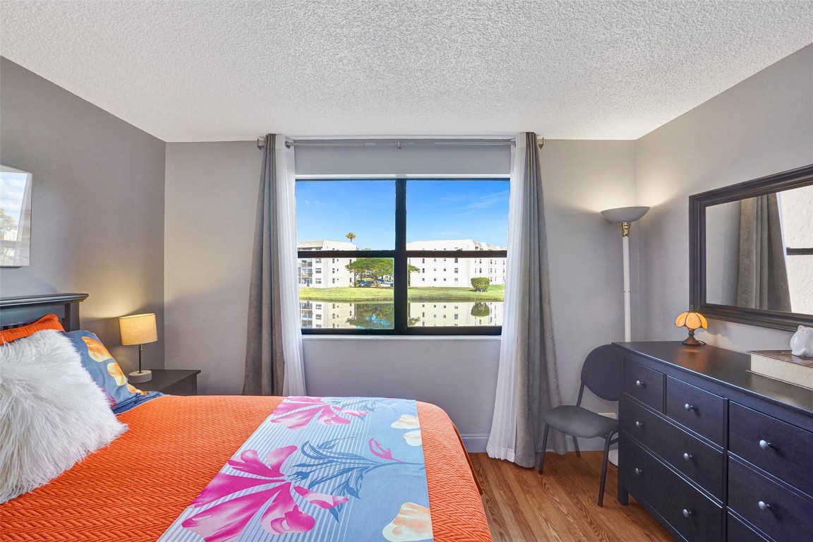 10467 Sunrise Lakes Blvd 210