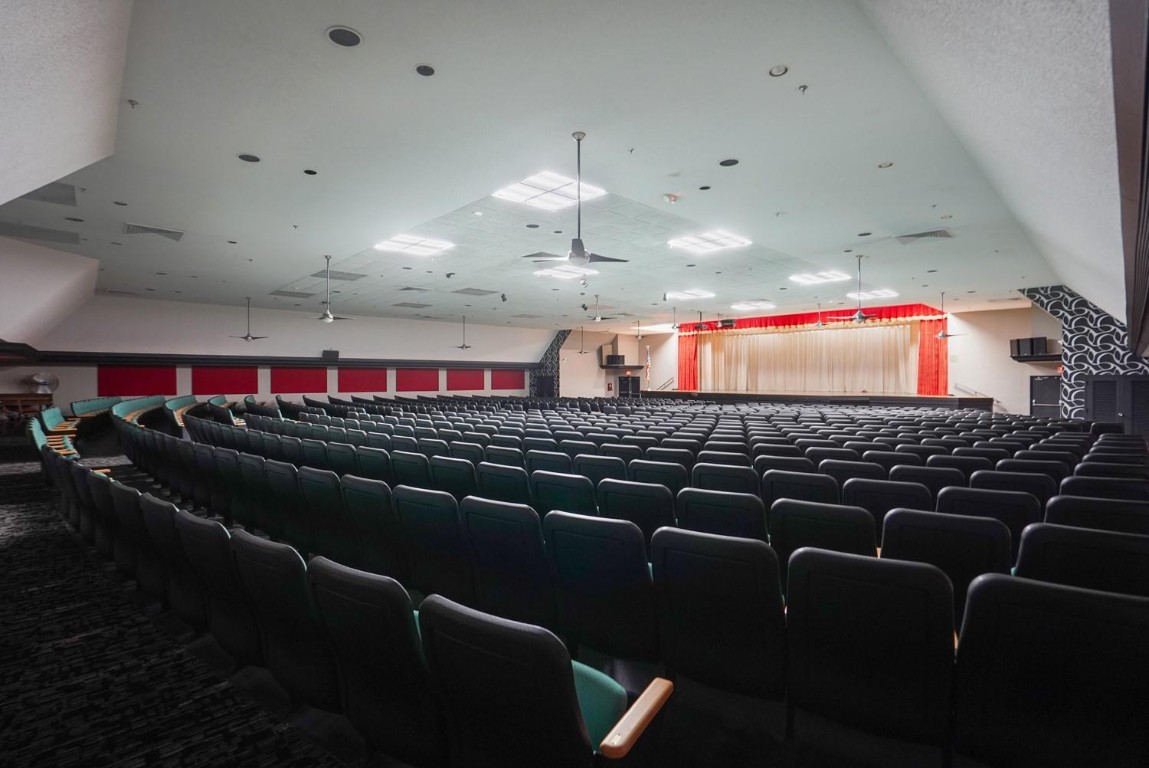 10467 Sunrise Lakes Blvd 210