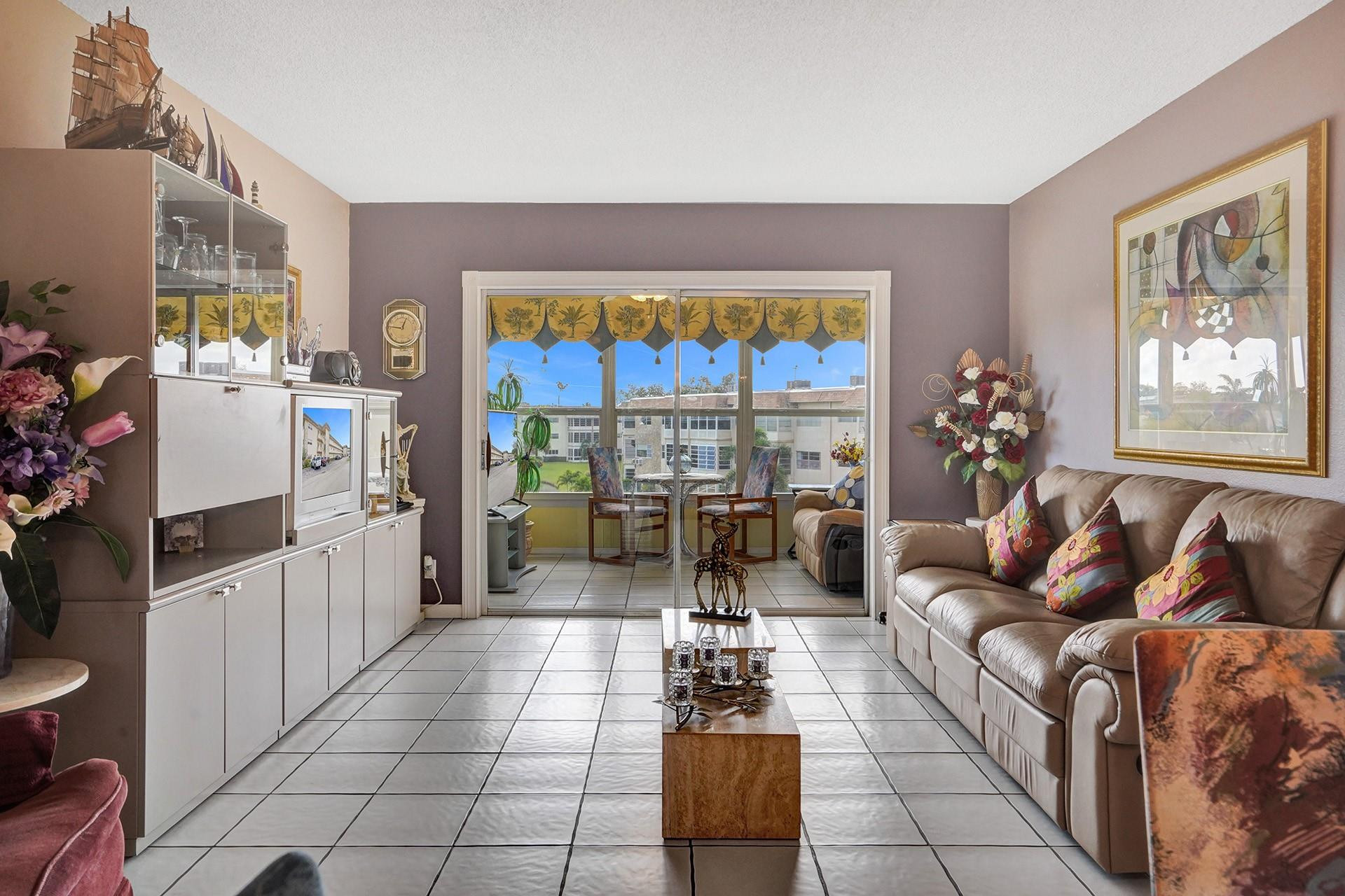 4800 NW 35th St 612
