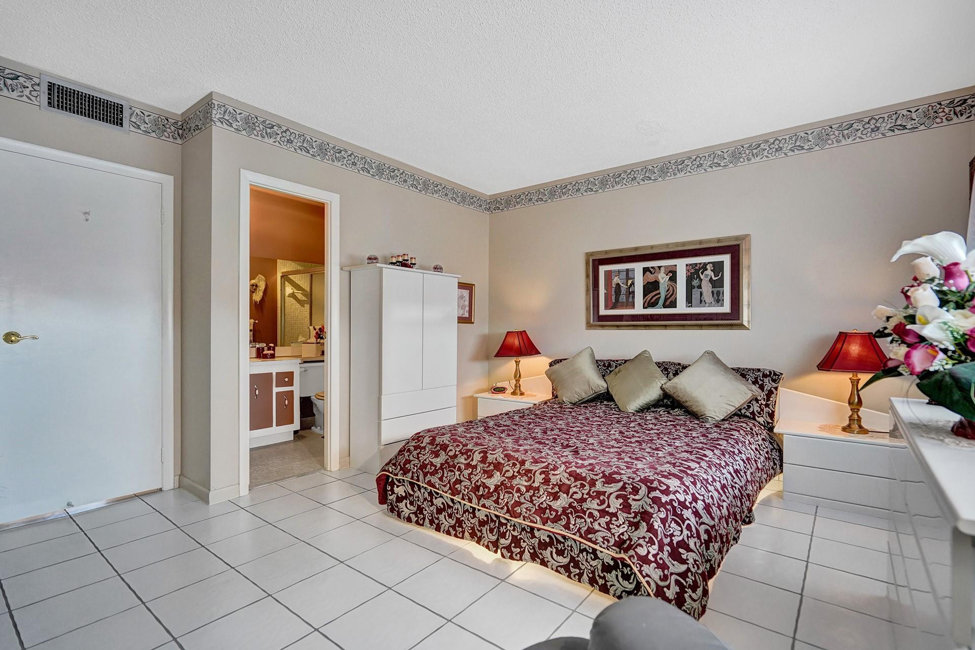 4800 NW 35th St 612