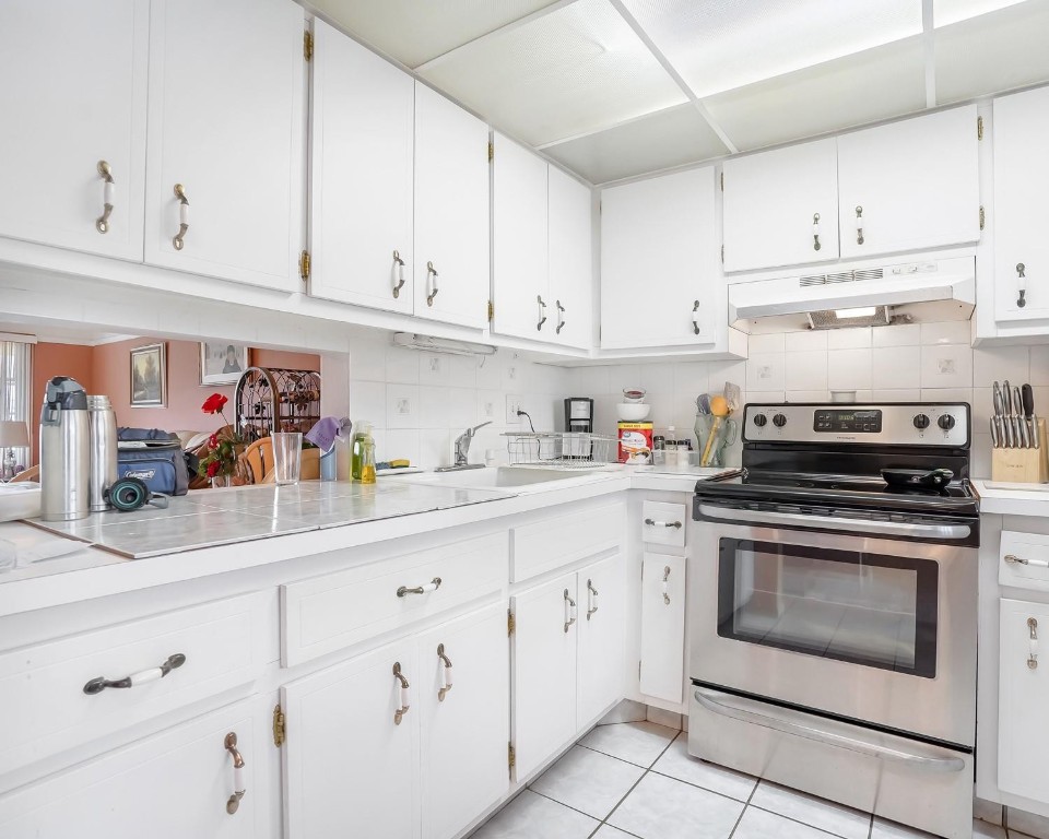 2881 NW 47th Ter 406