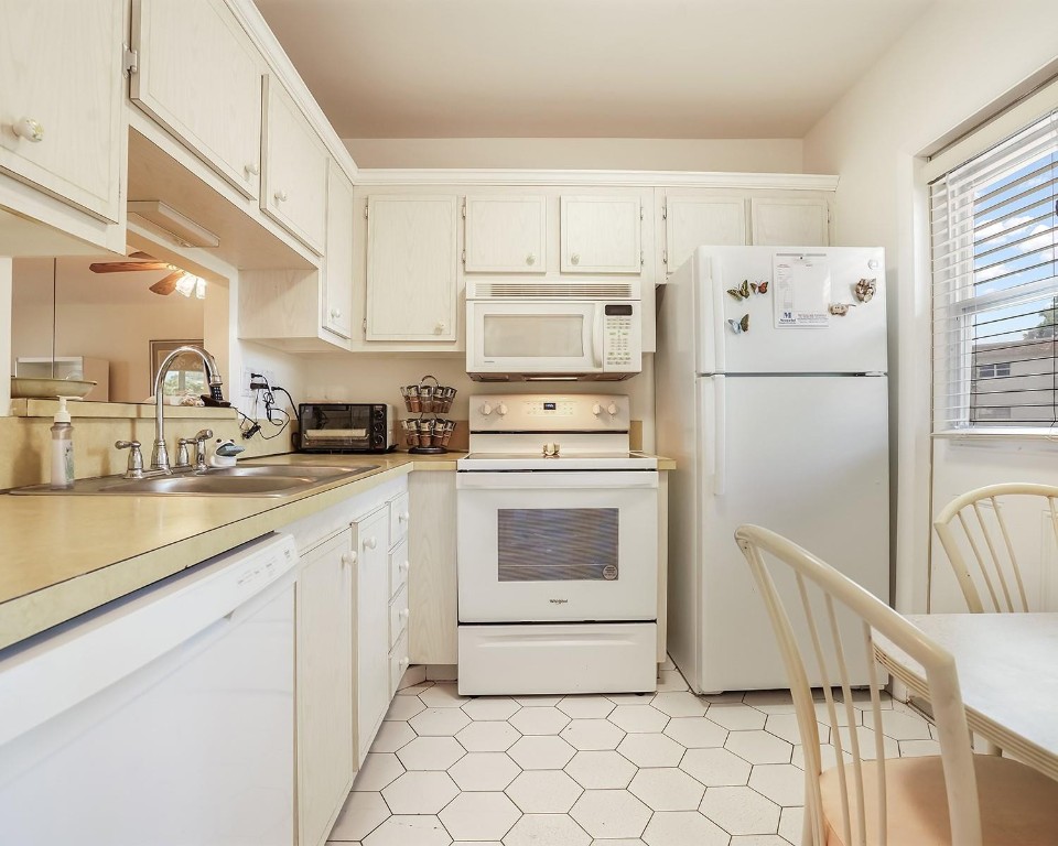 3500 NW 48th Ave 513