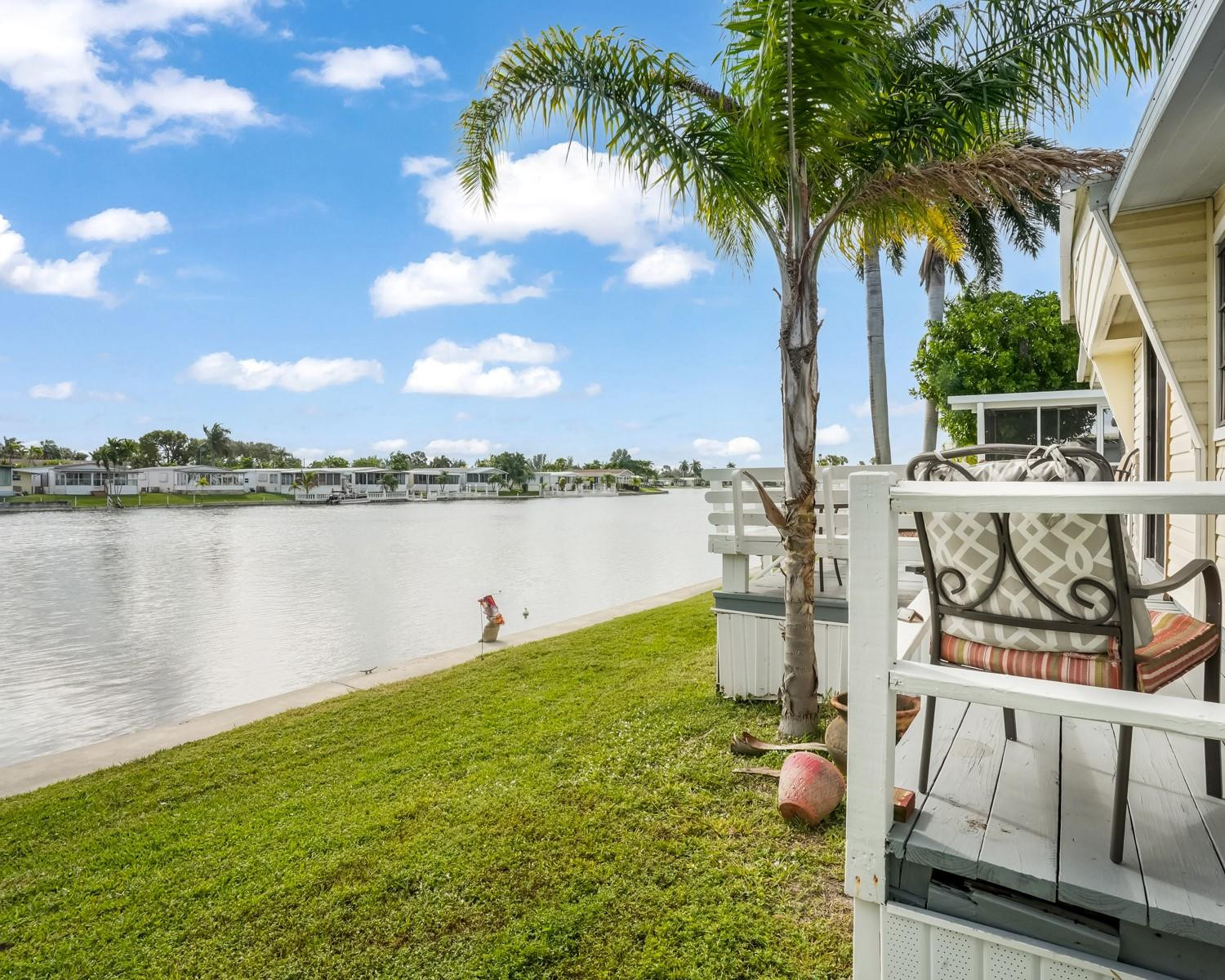 2754 SW 54 St