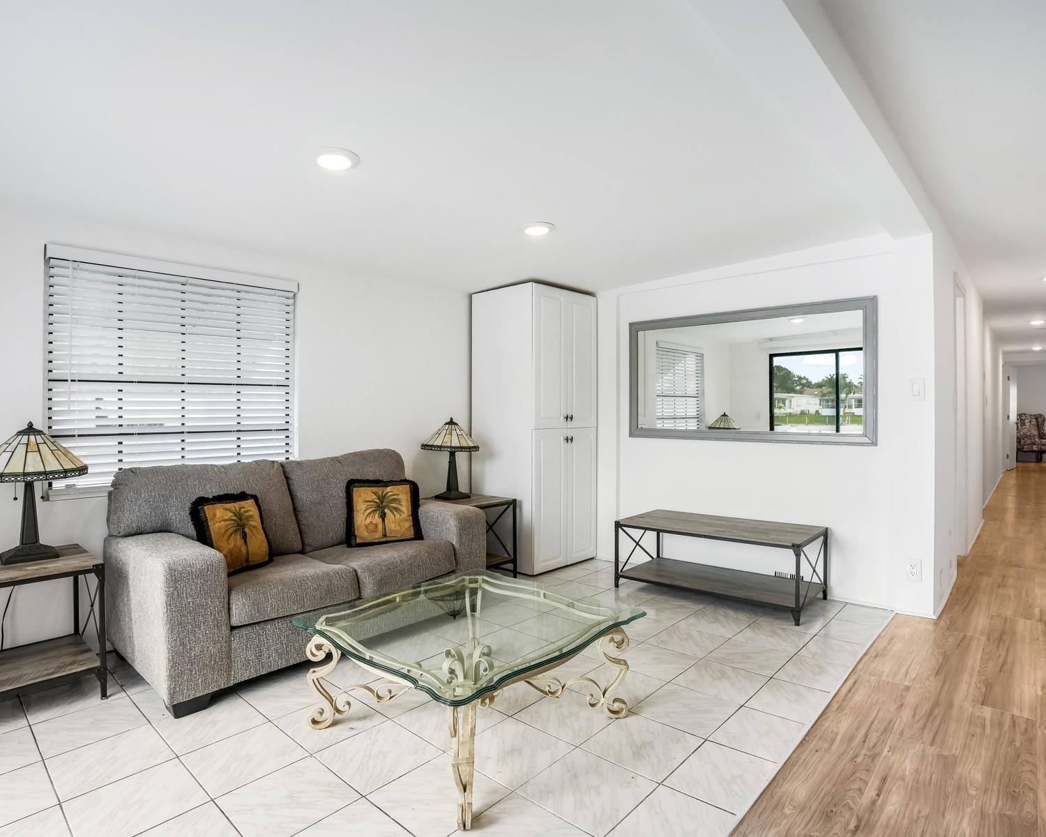 2754 SW 54 St