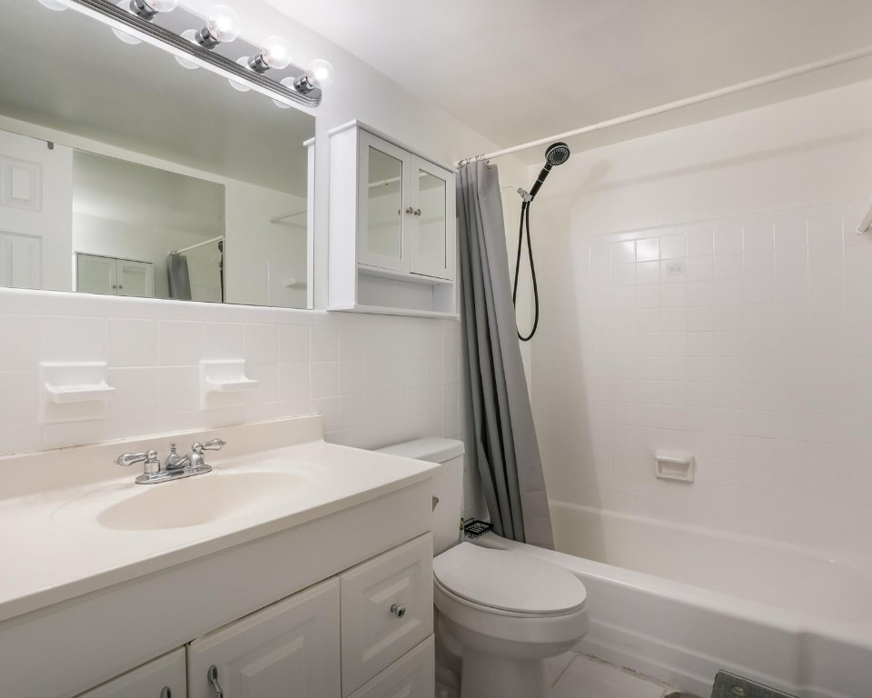 900 Atlantic Shores Blvd 109