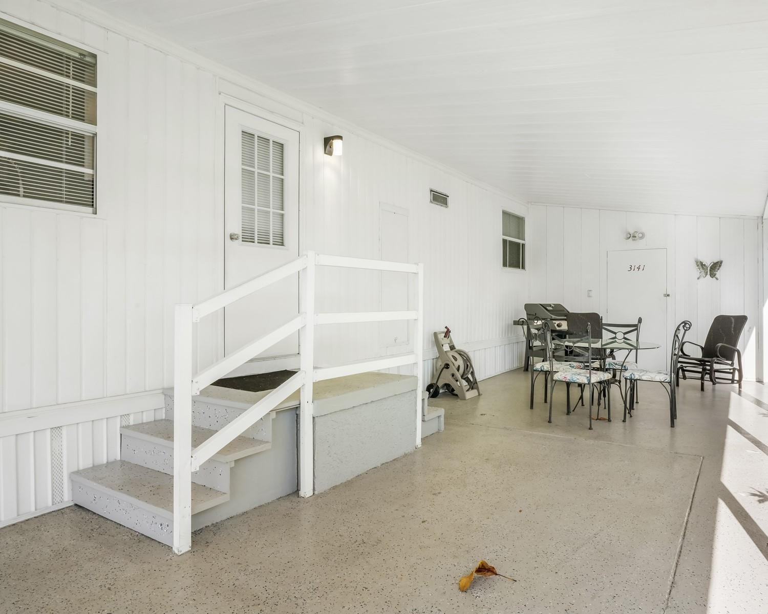 3141 Teakwood Ln