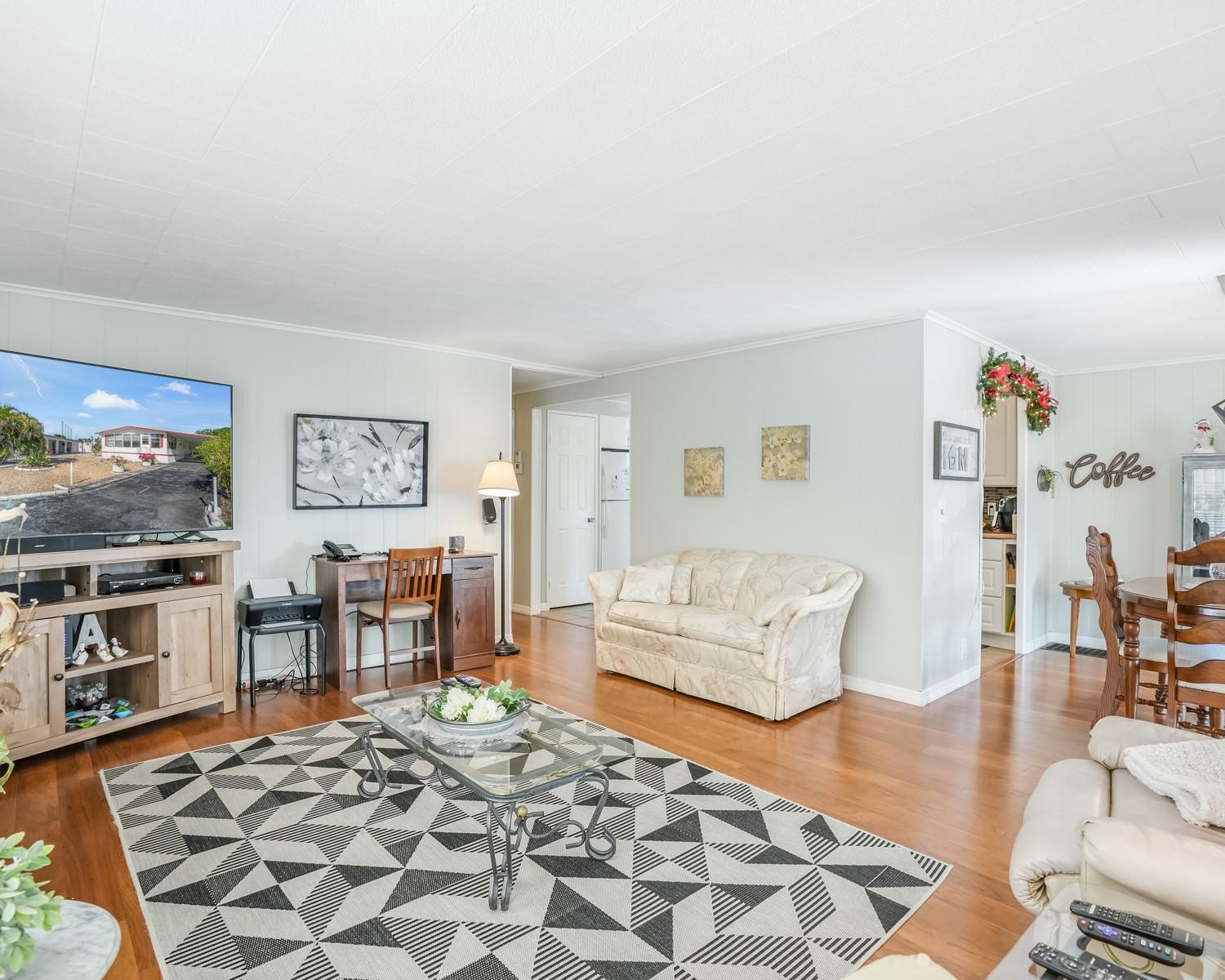 3141 Teakwood Ln