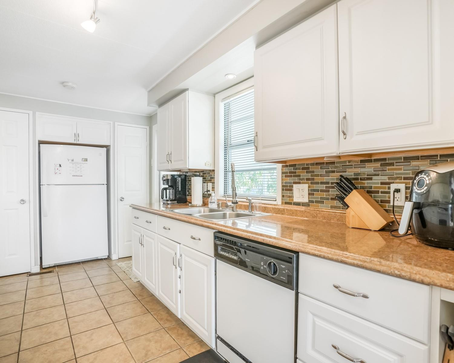 3141 Teakwood Ln