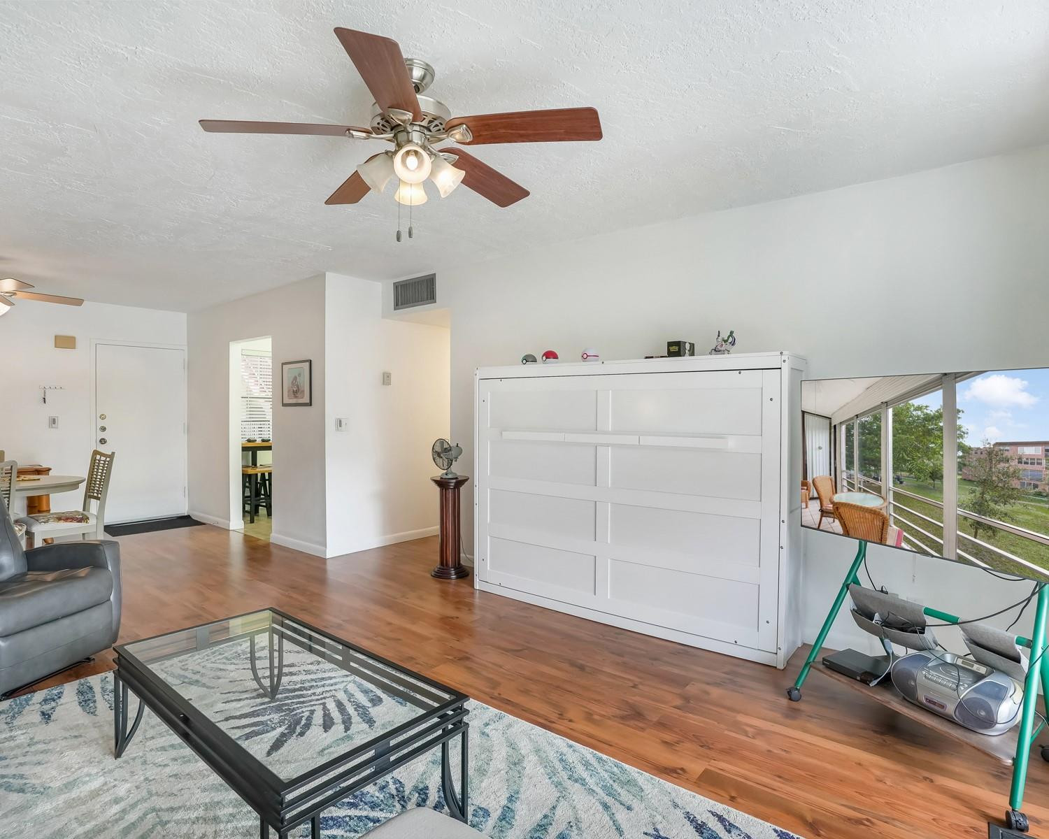 2851 Somerset Dr 205