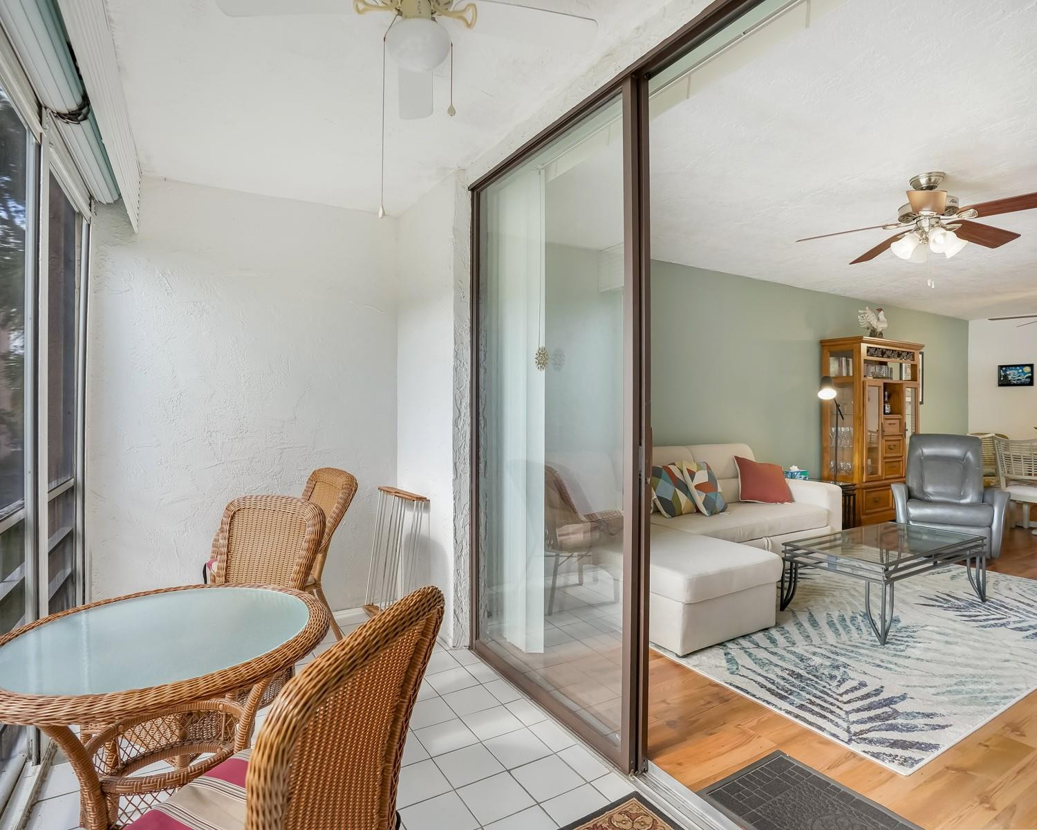 2851 Somerset Dr 205