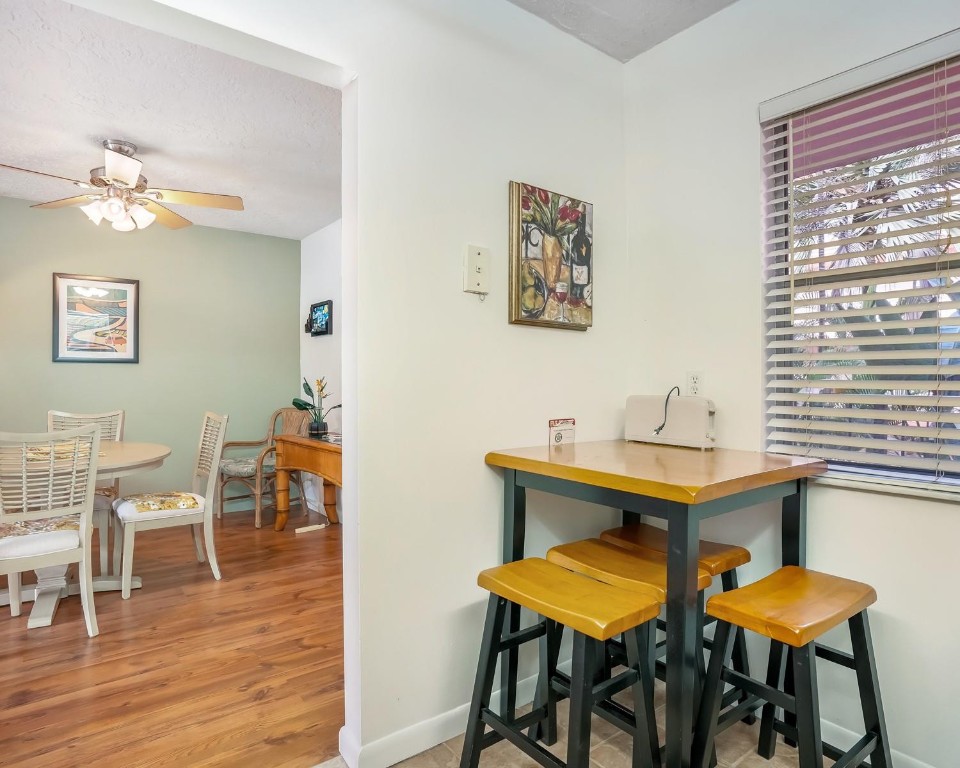 2851 Somerset Dr 205