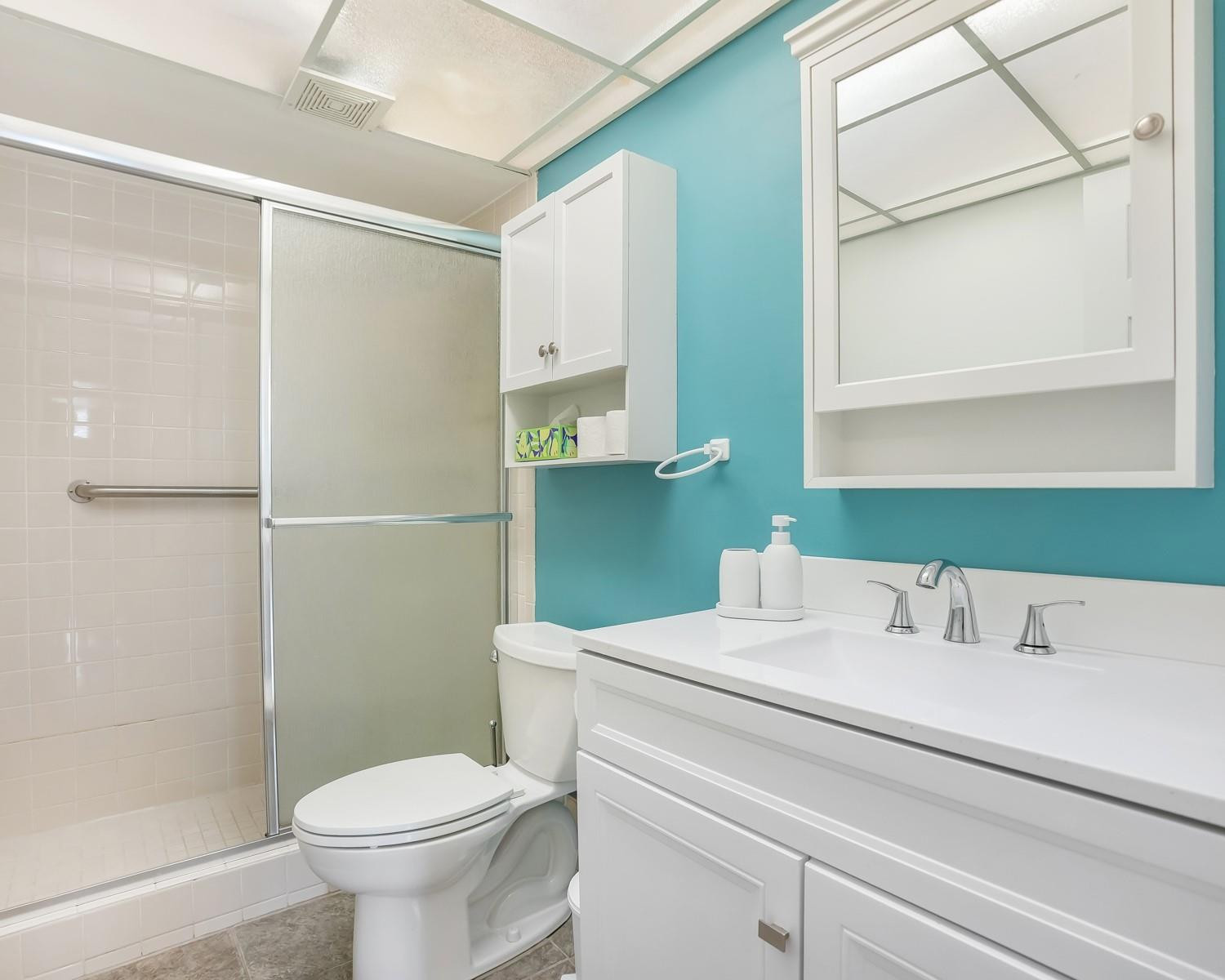 2851 Somerset Dr 205