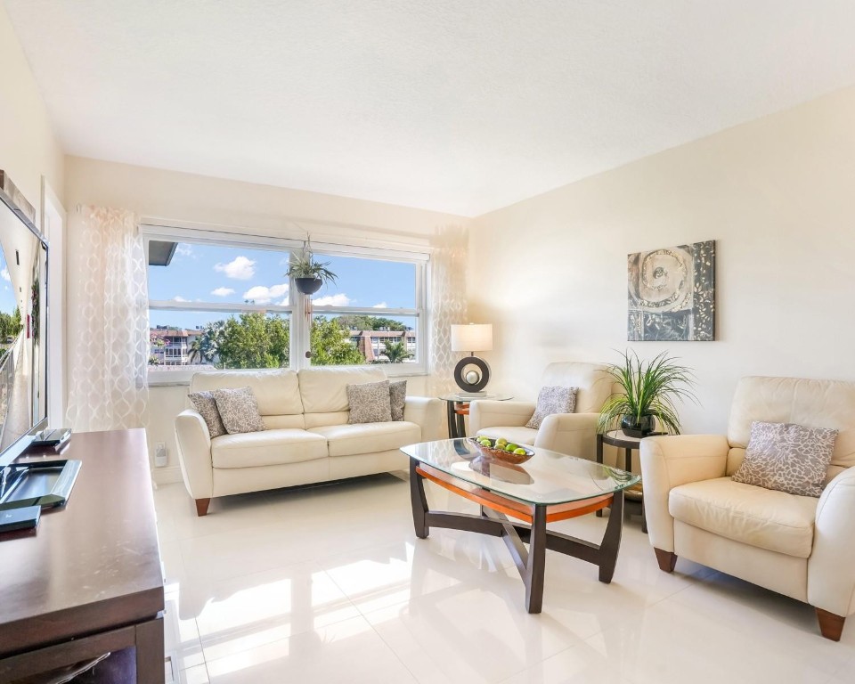 3406 NW 49th Ave 608