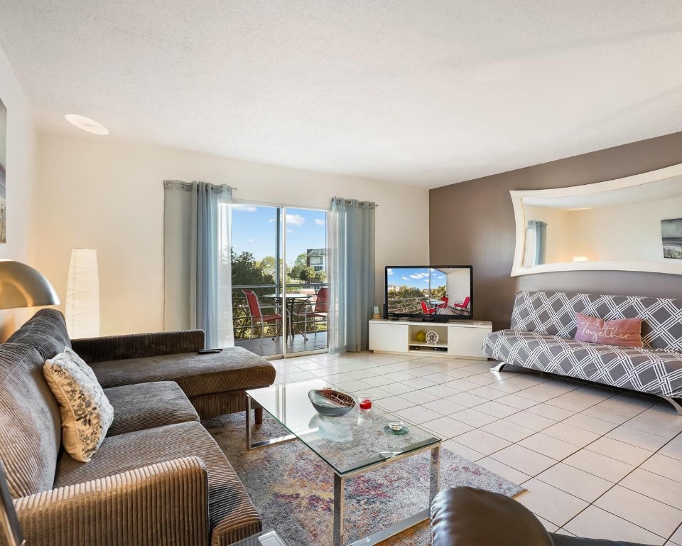 4770 NW 21st Street 305, Lauderhill Unit: 305