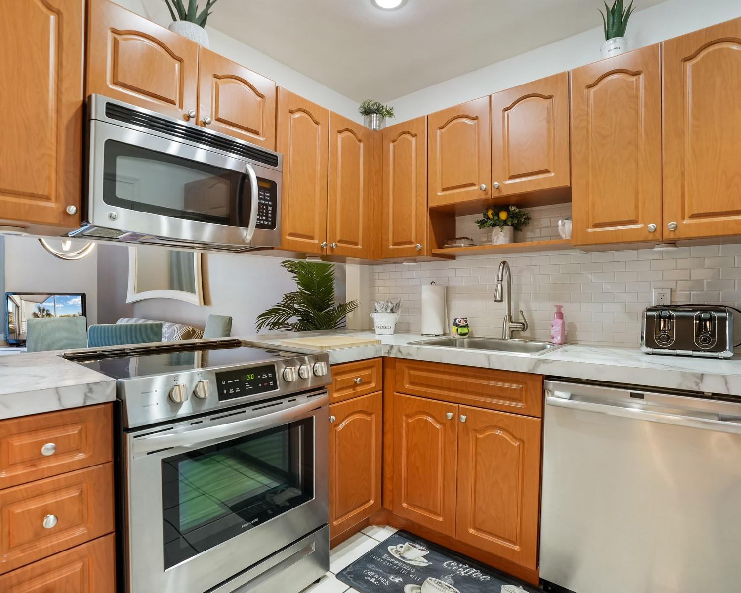 4770 NW 21st Street 305, Lauderhill Unit: 305