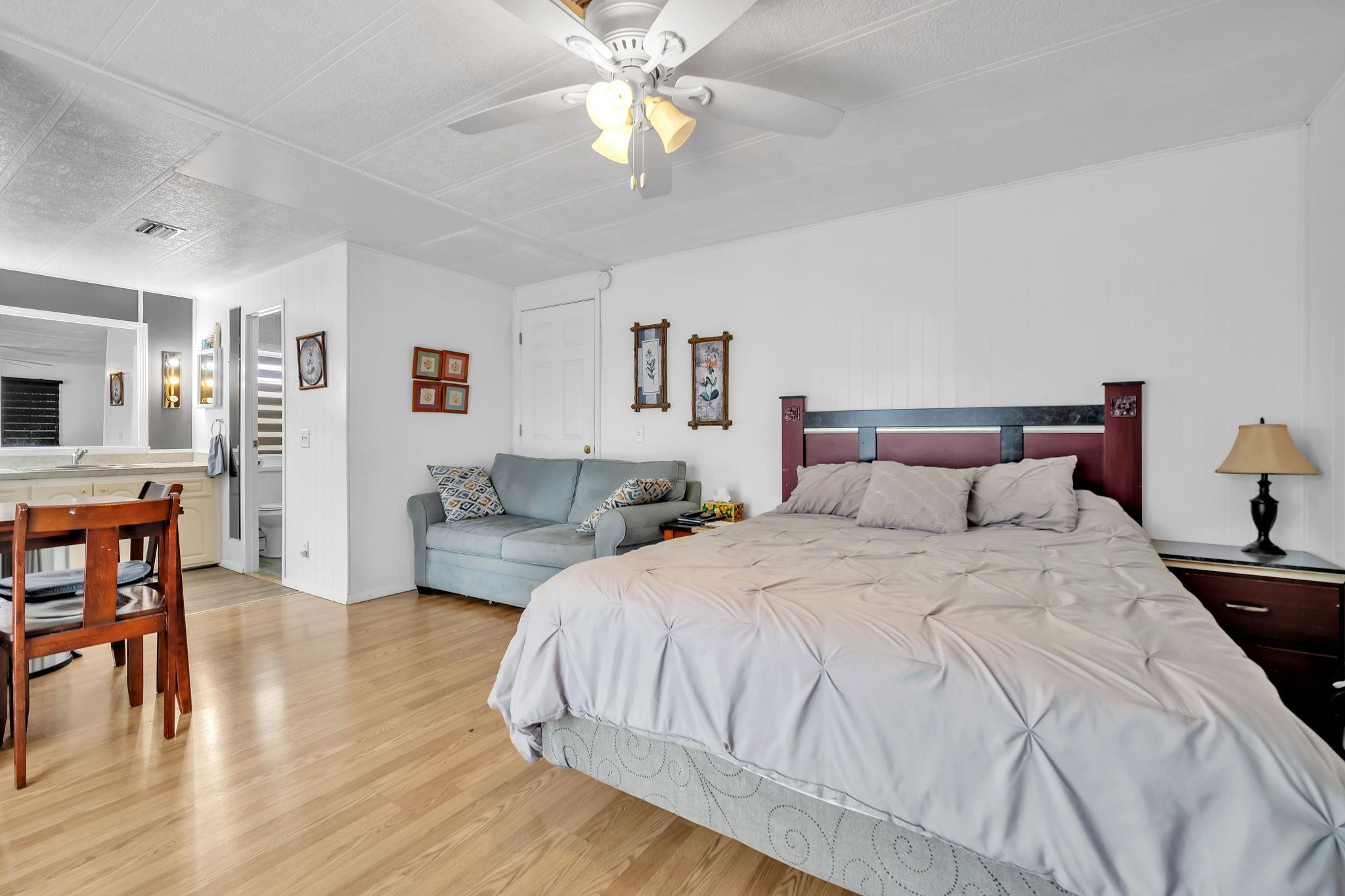 2130 SW 51st Court