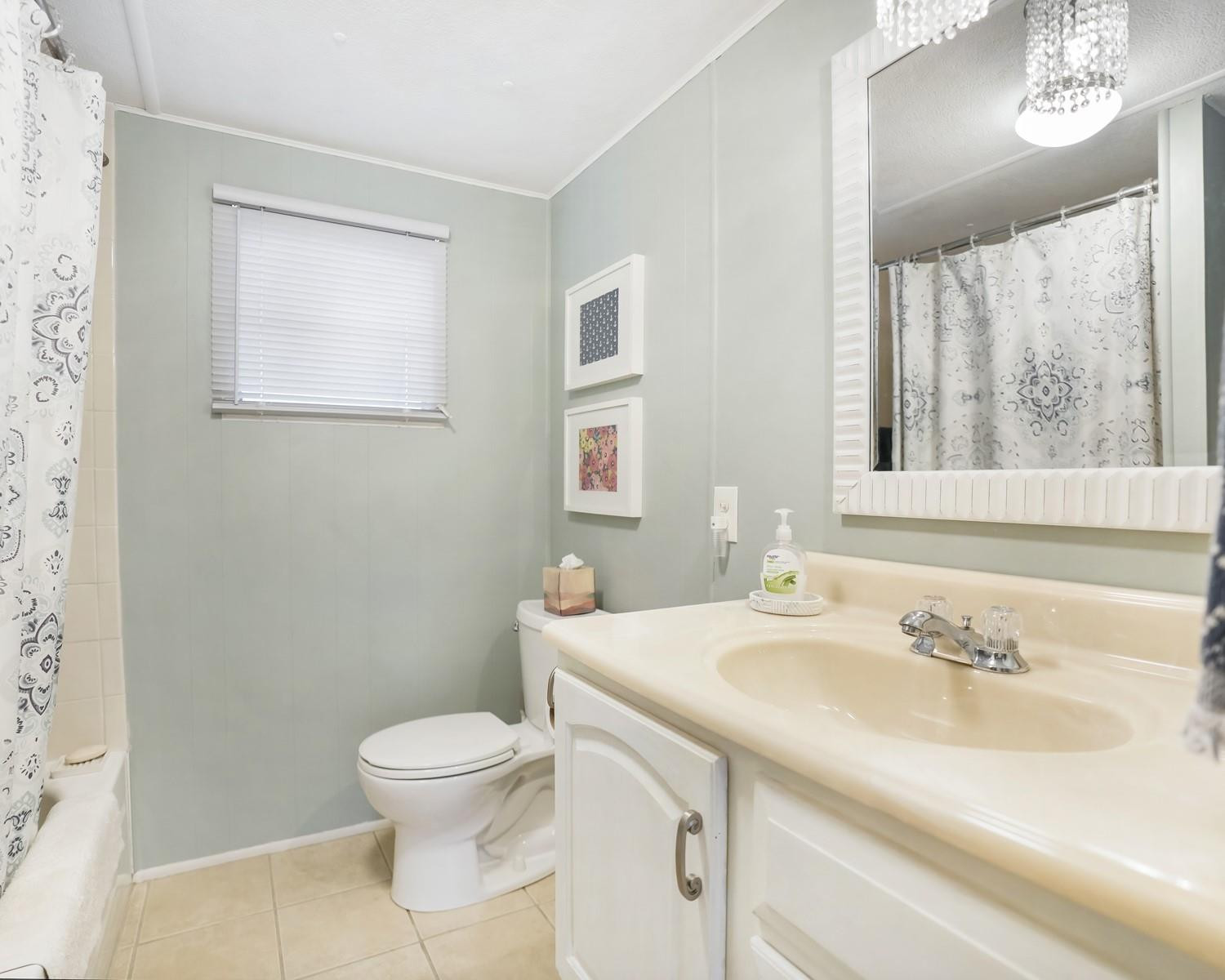 1921 SW 87th Terrace