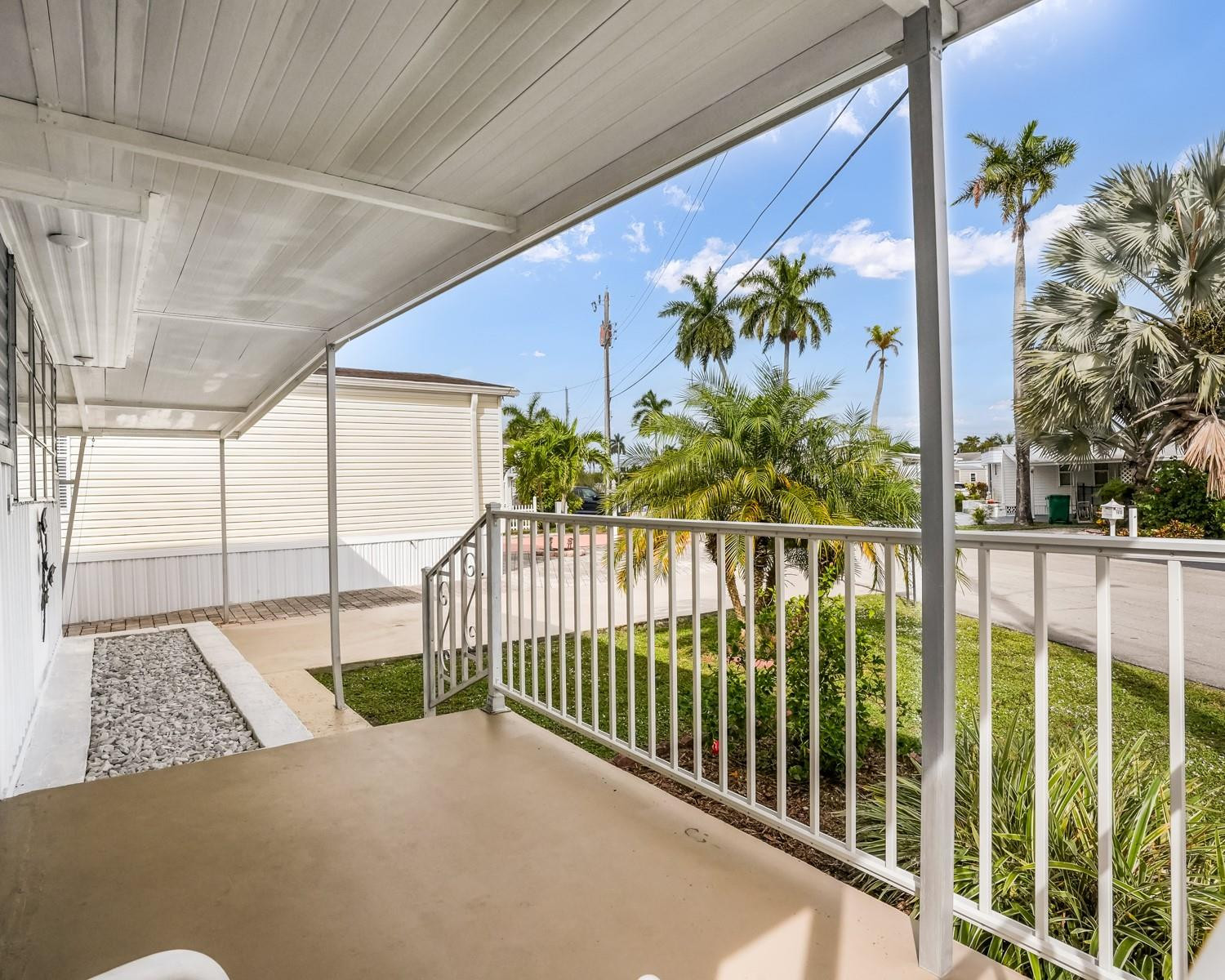 1921 SW 87th Terrace