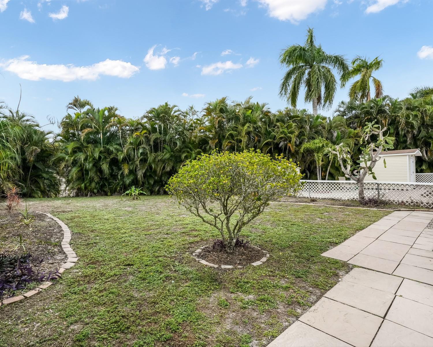 1921 SW 87th Terrace