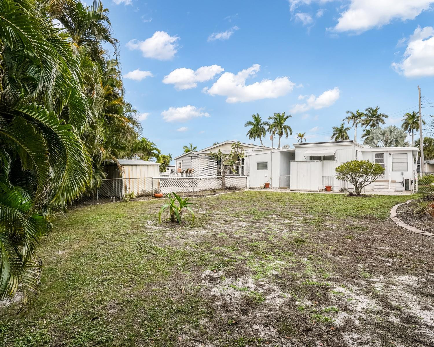 1921 SW 87th Terrace