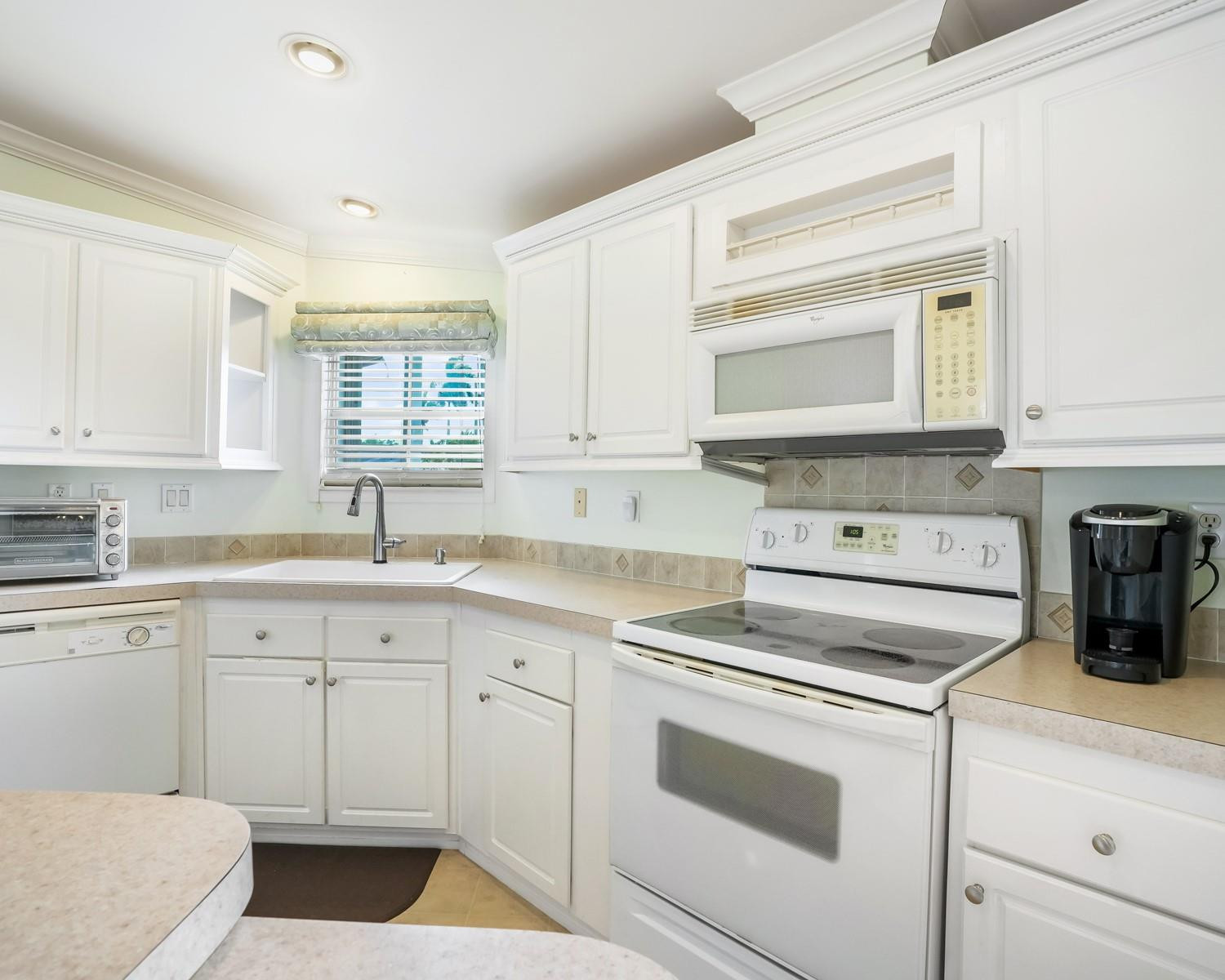 8531 SW 20th Court