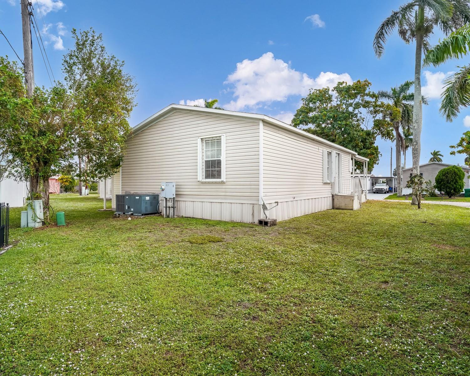 8531 SW 20th Court
