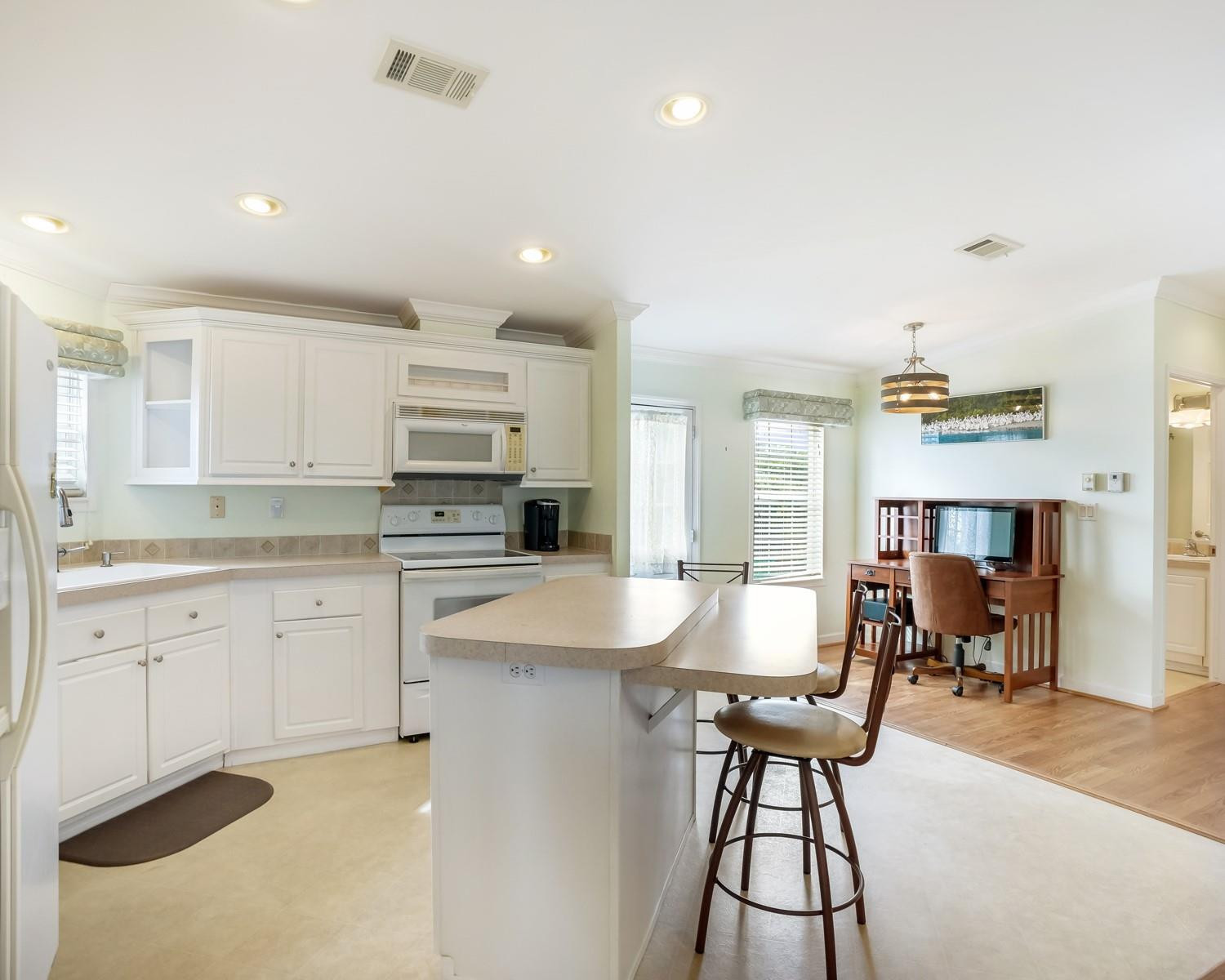 8531 SW 20th Court