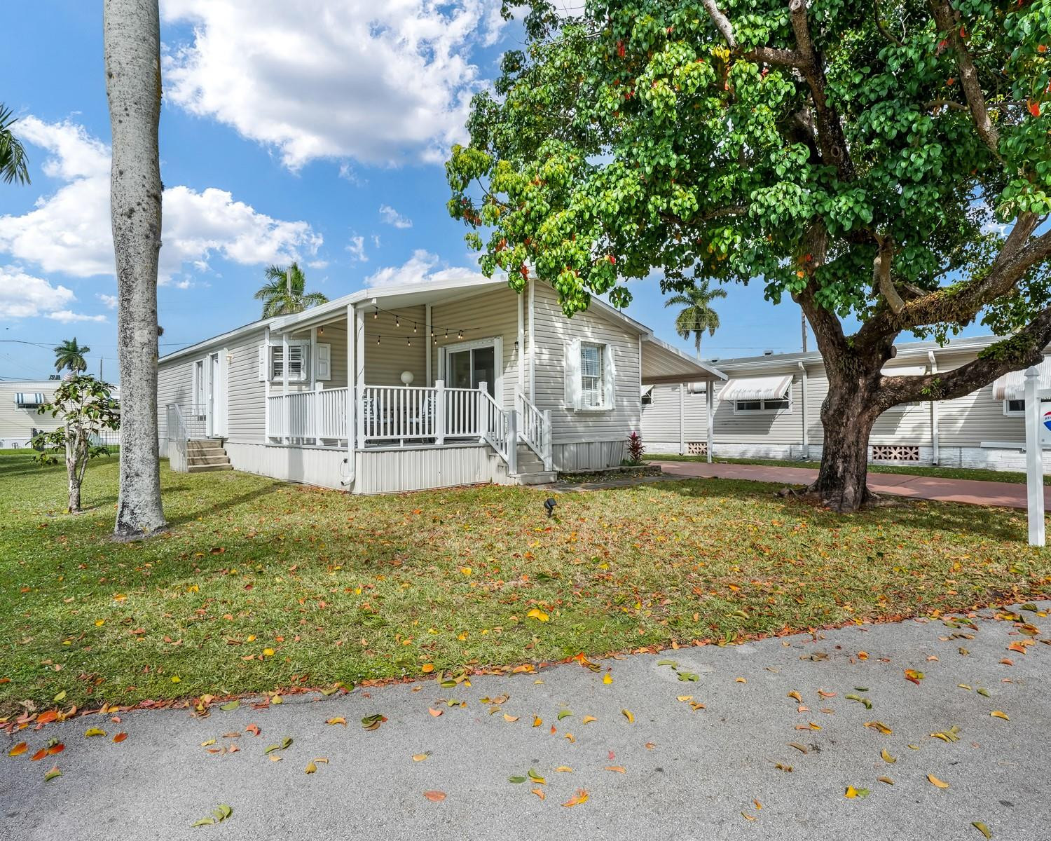 8531 SW 20th Court