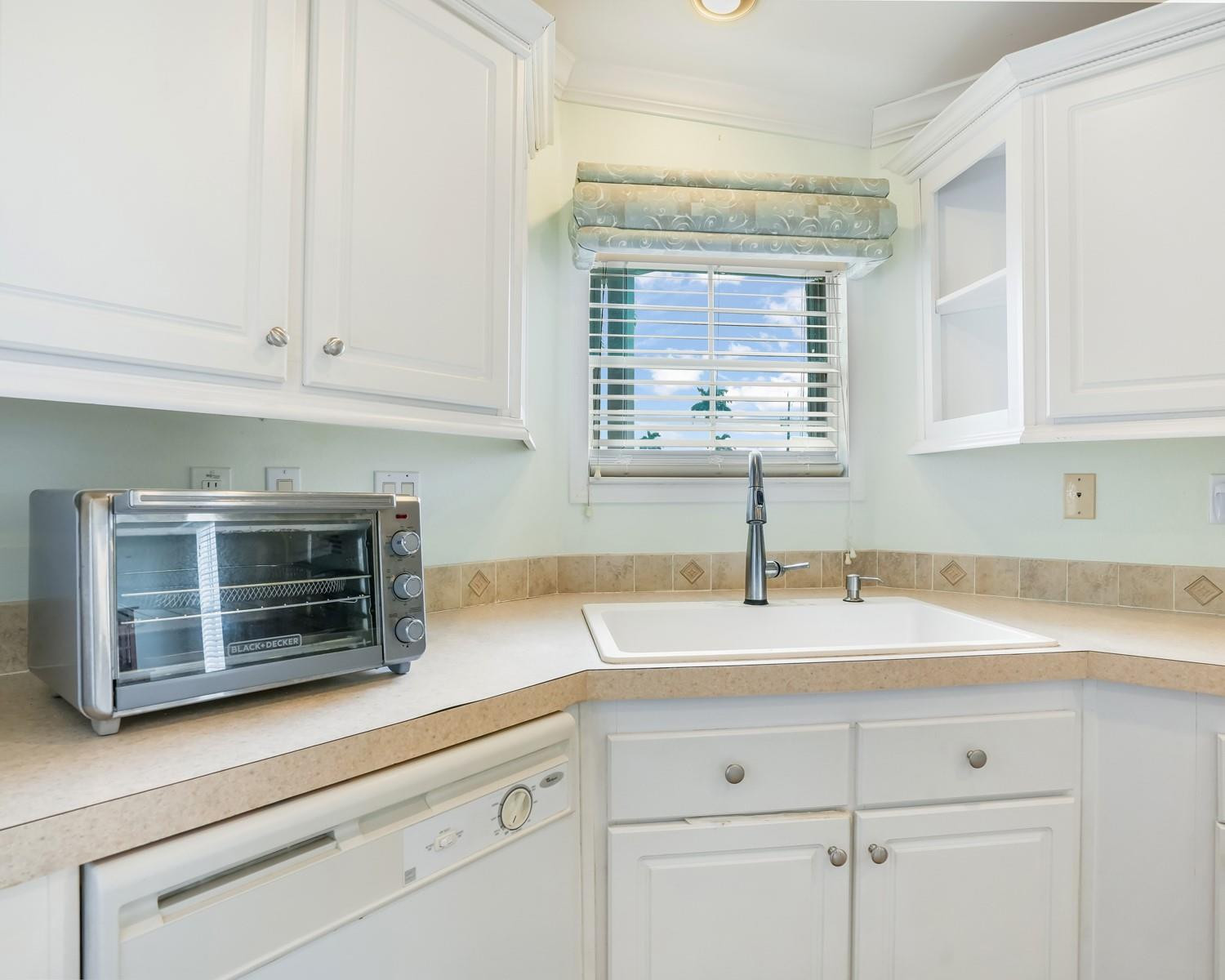8531 SW 20th Court