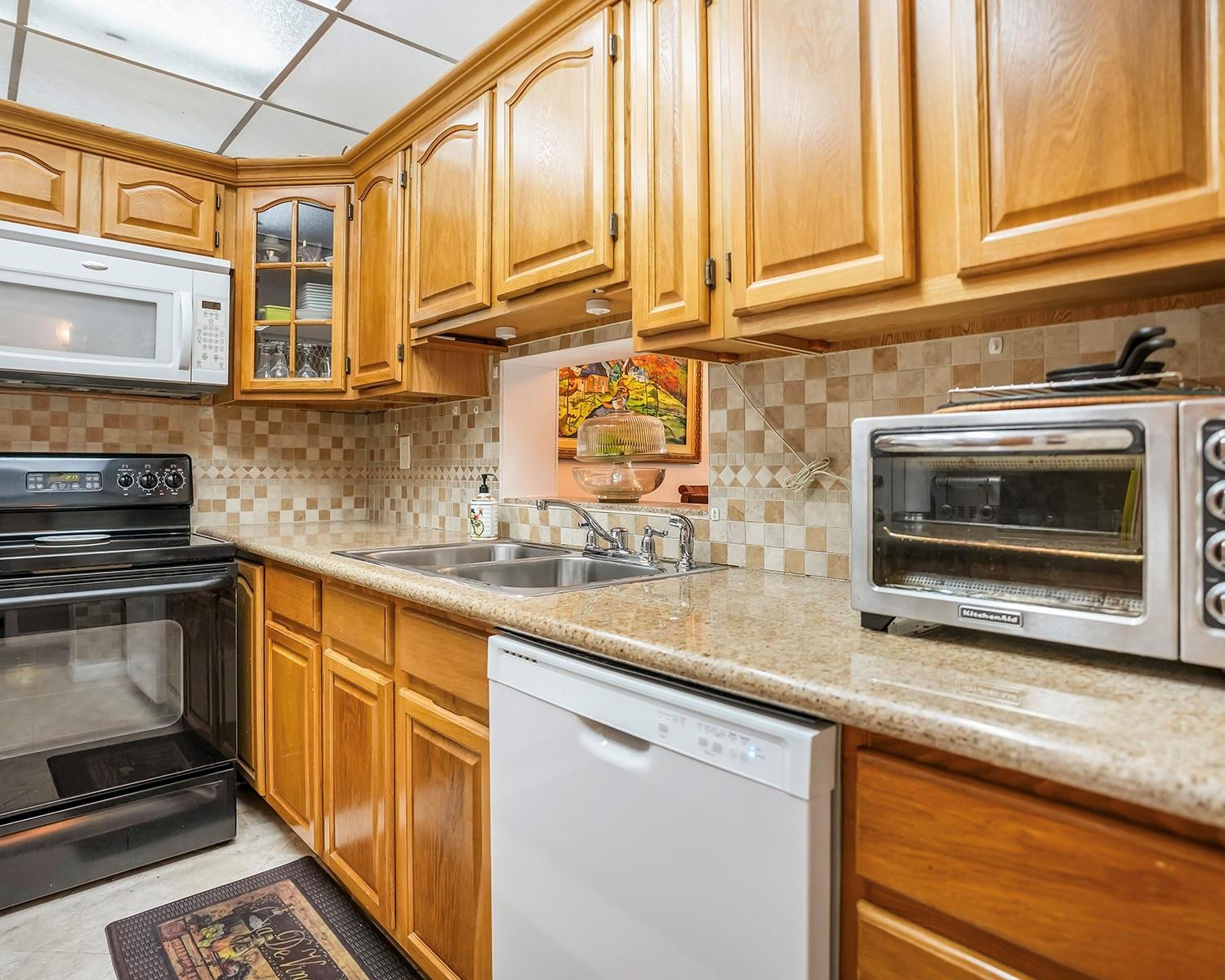 16750 NE 14th Avenue 212