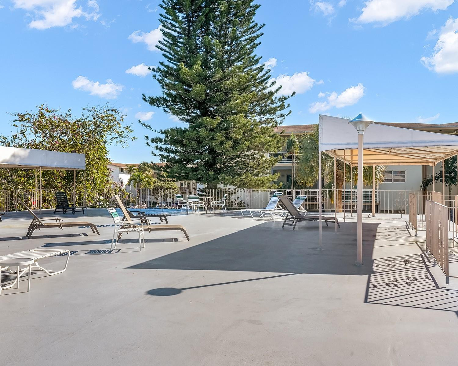 16750 NE 14th Avenue 212