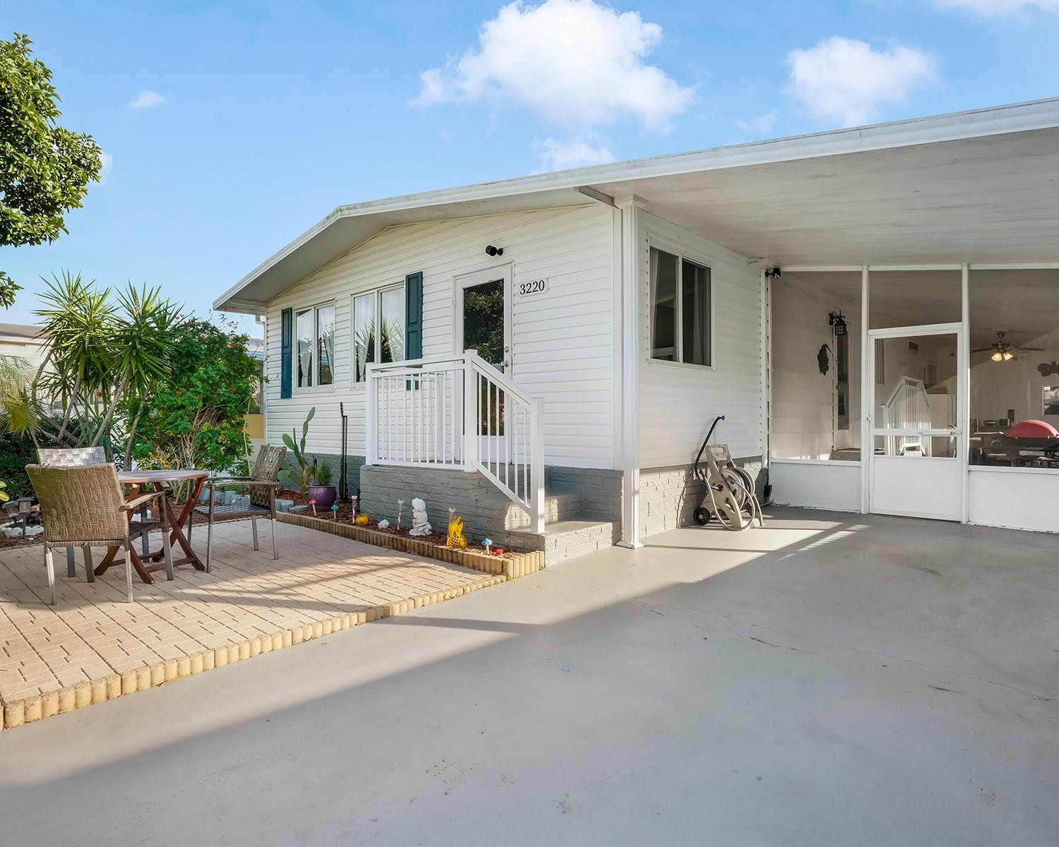 3220 Teakwood Lane