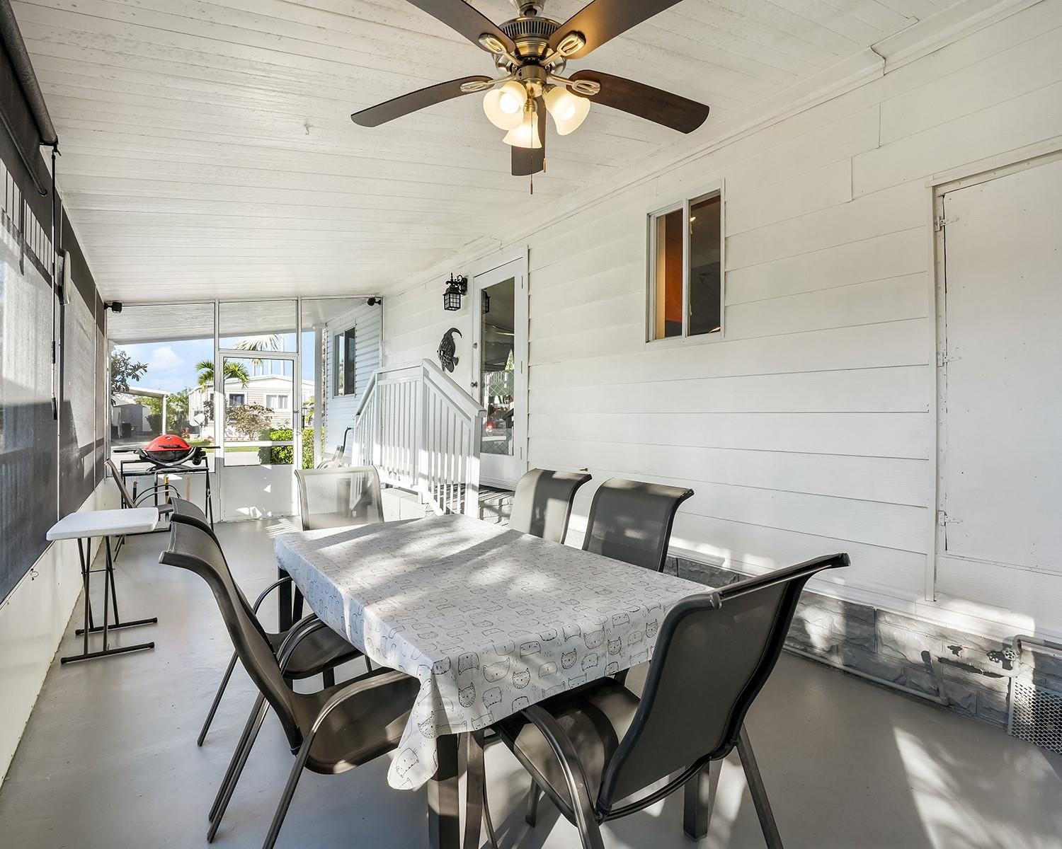 3220 Teakwood Lane